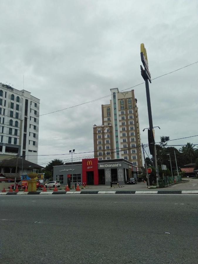 Risqi Apartment 2 Bedroom Wakaf Che Yeh Kota Bharu Exterior photo