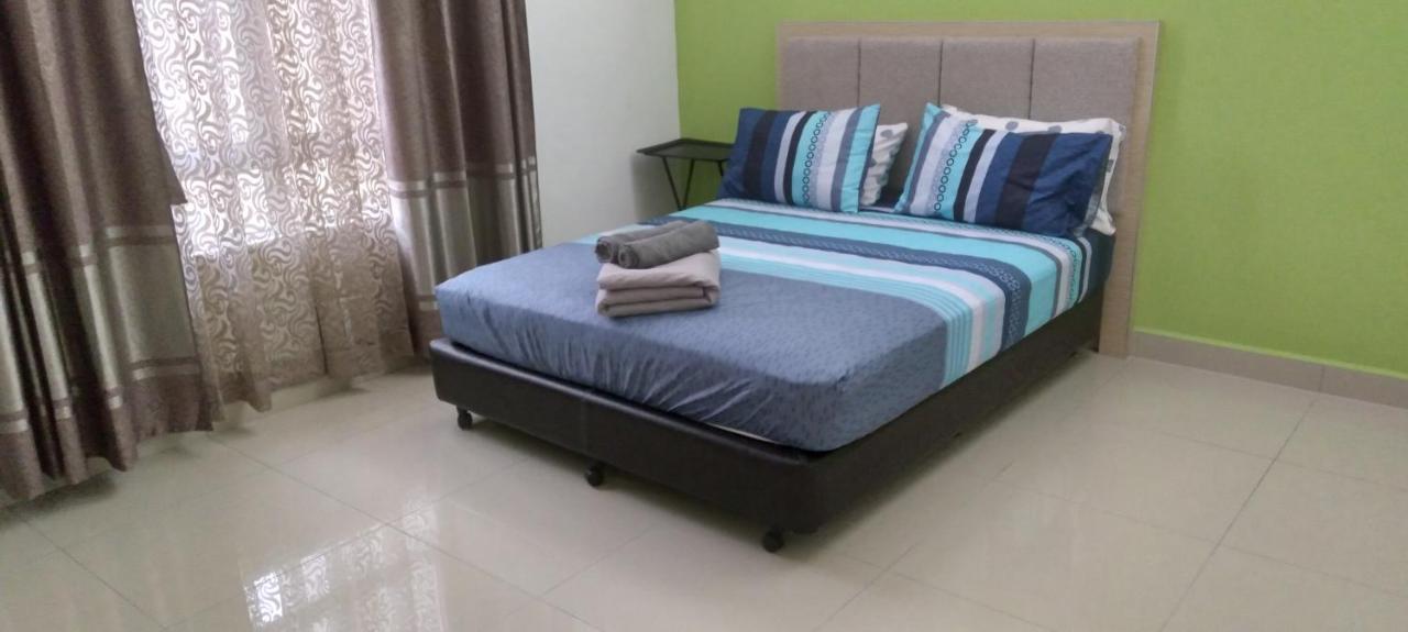 Risqi Apartment 2 Bedroom Wakaf Che Yeh Kota Bharu Exterior photo
