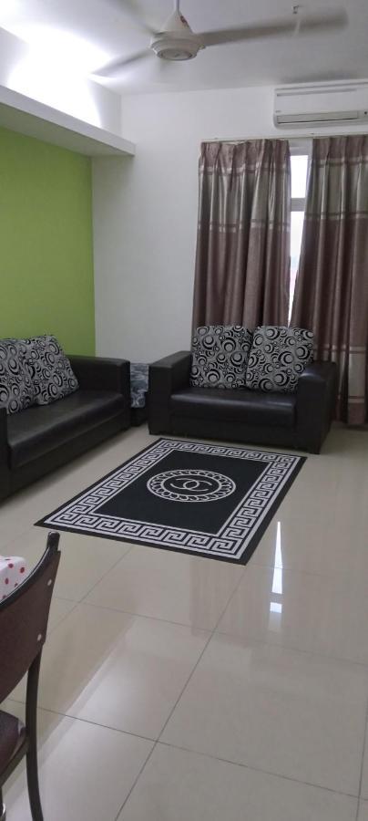 Risqi Apartment 2 Bedroom Wakaf Che Yeh Kota Bharu Exterior photo
